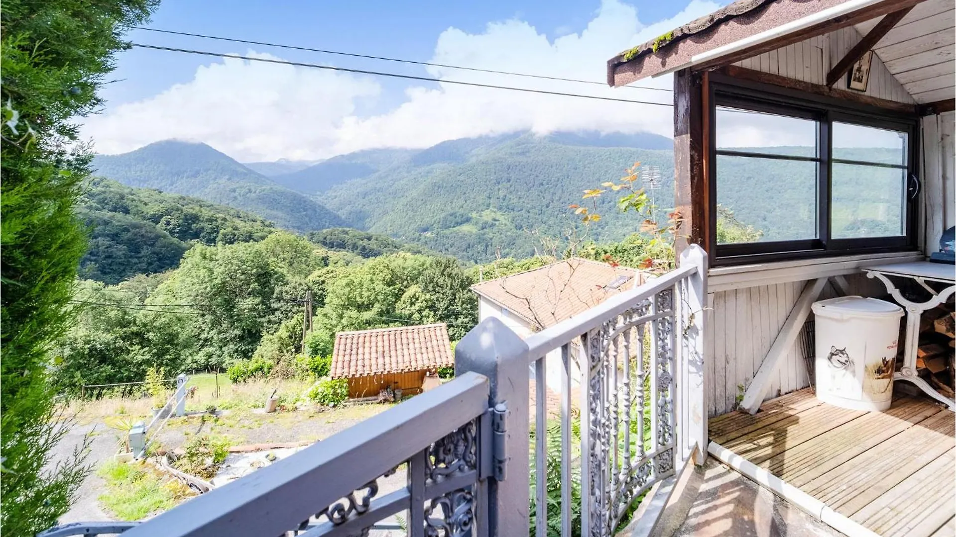 Hébergement de vacances Gorgeous Home In Razecueille With Kitchenette