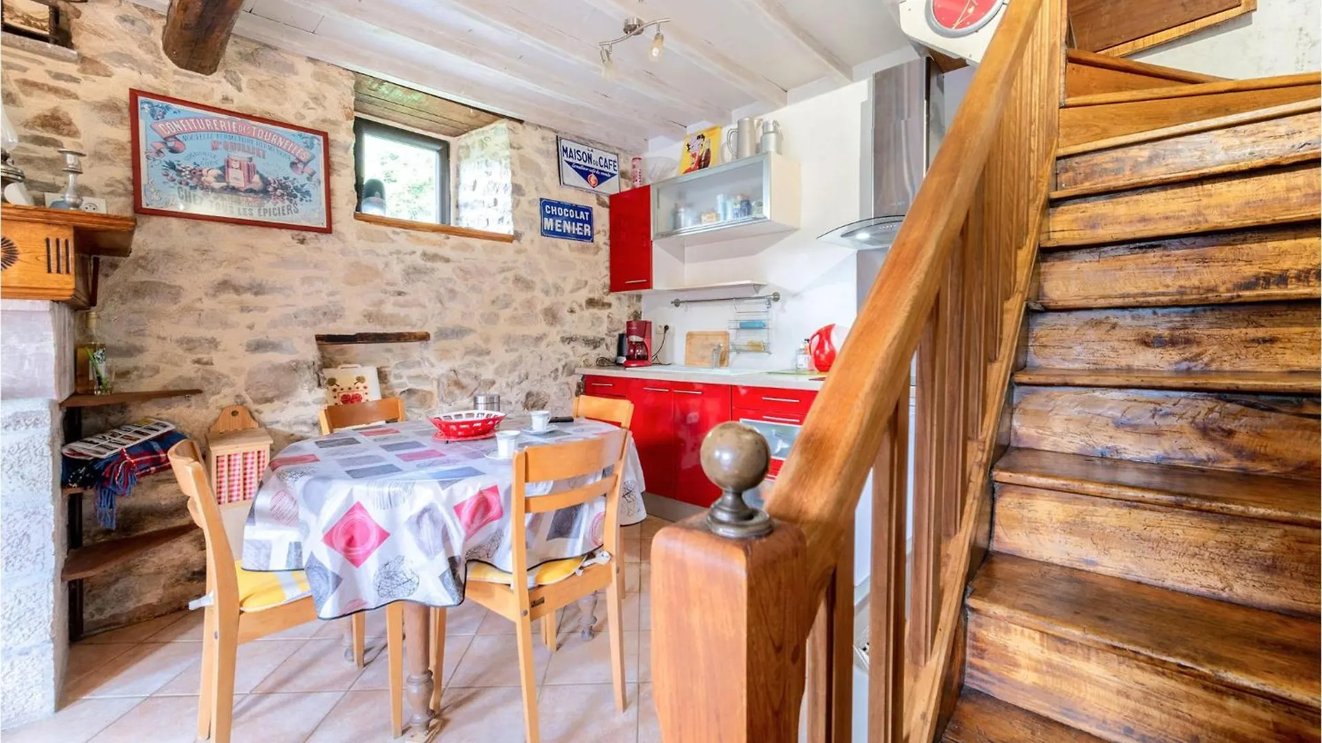 Gorgeous Home In Razecueille With Kitchenette Hébergement de vacances